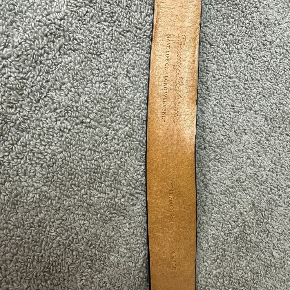 Tommy Bahama Mens Brown Leather Herringbone Embossed Belt Size 40 1101TM0025-251